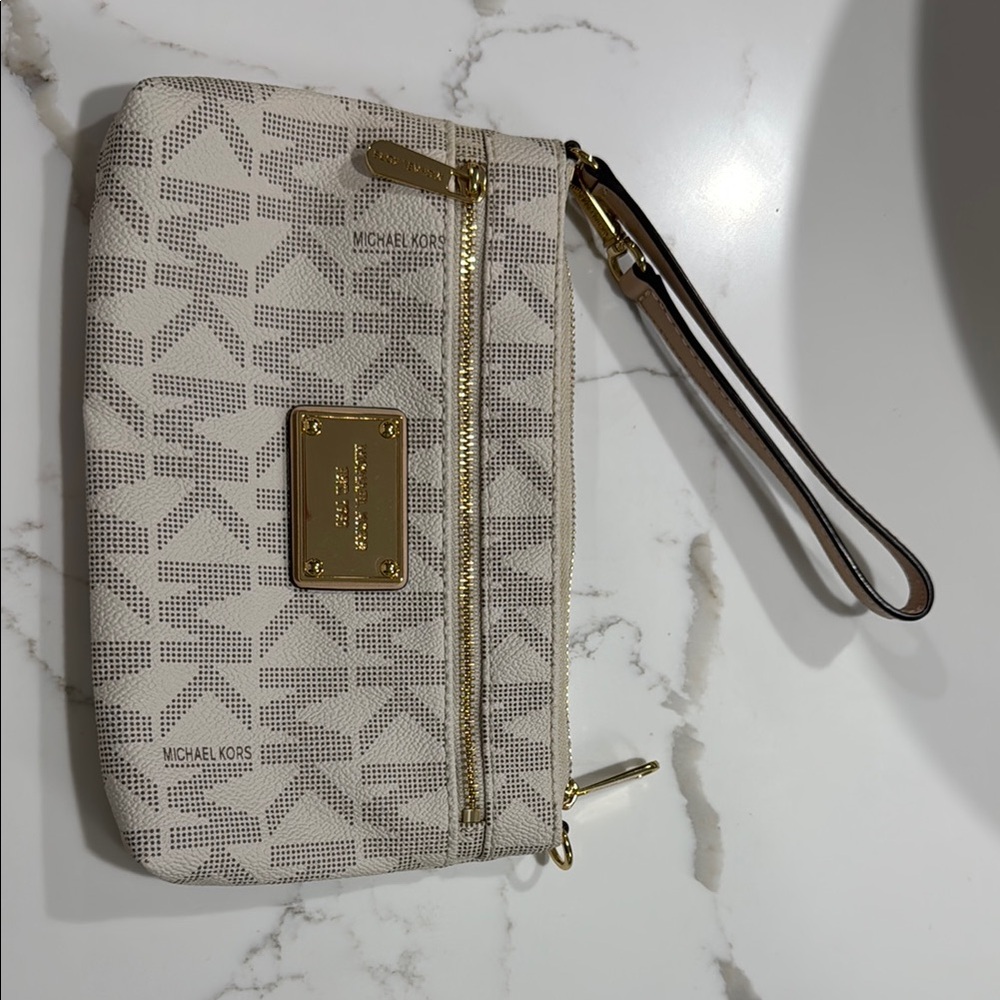 Michael Kors Cream and Gold Clutch with Signature Design